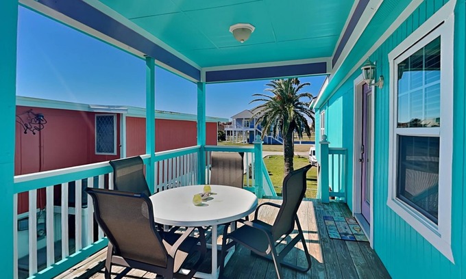 Galveston Casa | Blue Curlew