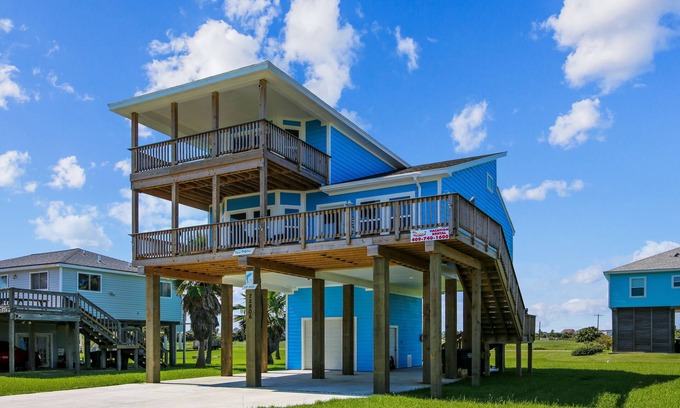 Terramar Beach Casa | Blue Dolphin | Bayside + Minutes to the Beach!