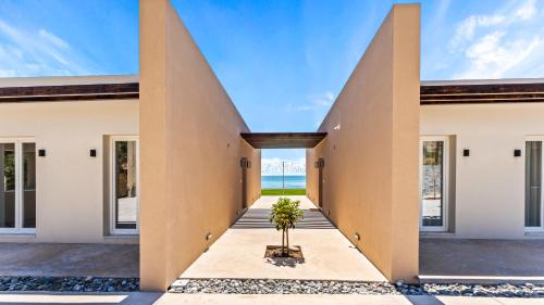Viannos Casa | Blue Dream - Beach Front Villa