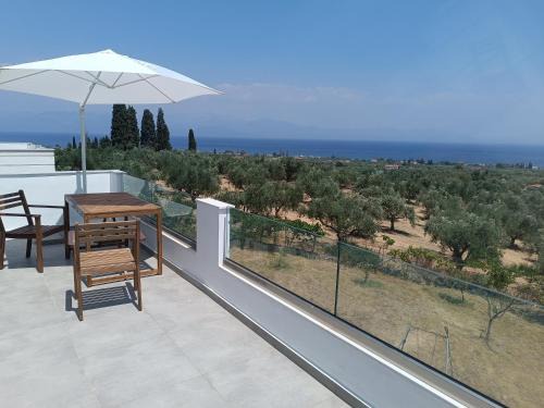 Neratzia Apartamento | Blue & Green