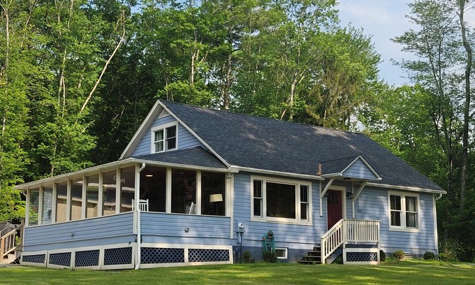 Narrowsburg Casa | Blue Haven w/EV Charger. Close to all that Narrowsburg has to offer!