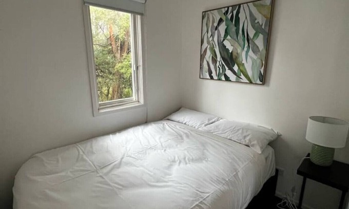 Mount Victoria Cabina | Blue Haze Retreat - studio with kitchenette