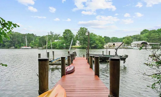 Valley Lee Casa | Blue Heron Retreat on the Water