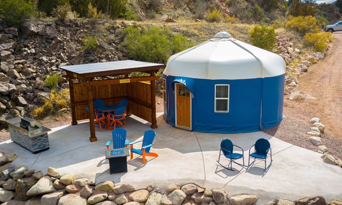 Canon City Casa | Blue Heron Summary: E
