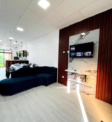 Bahía de la Academia Casa | Blue house