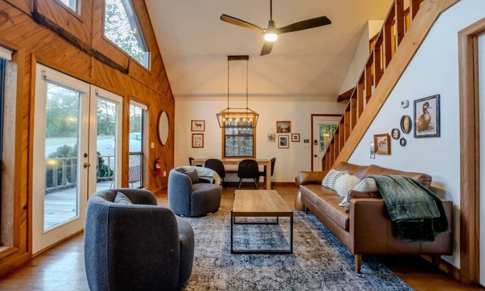 Blairsville Cabina | "Blue Jay": Mountain View Cabin! 5mi to Town