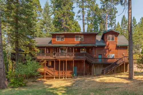 Arnold Casa | Blue Lake Bliss