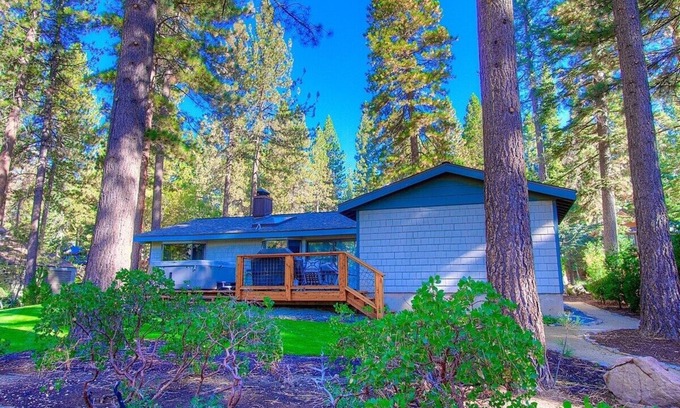Incline Village Casa | Blue Laulea 2 Bedroom Home by RedAwning