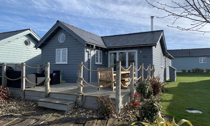 Filey Casa | Blue Moon at The Bay Filey, sleeps 4-5, 2 dogs welcome