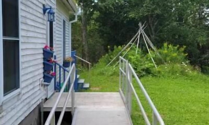Islesboro Cabaña | Blue Moon Cottage, Islesboro