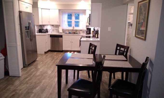 Clayton Apartamento | Alquiler de vacaciones en Blue Moon Downtown Clayton