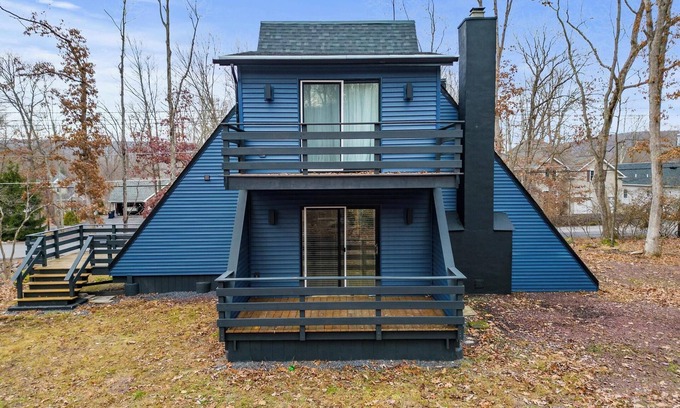 Drums Casa | Blue Nest By The Lake