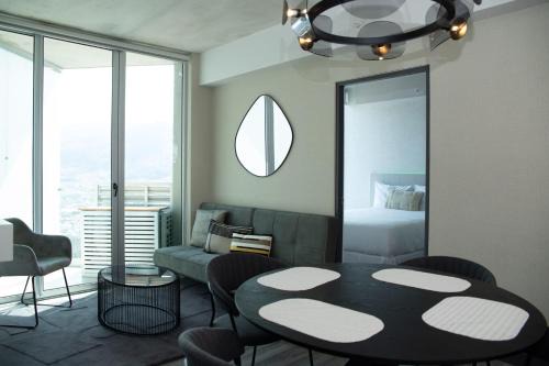 Mata Redonda Apartamento | Blue Nun at 29, City Views and Wonderland Vibes!
