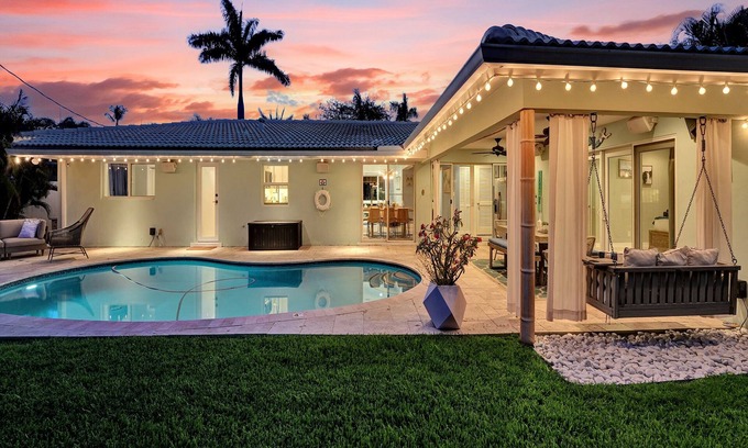 Imperial Point Casa | Blue Oasis. Pool, BBQ, Basketball Court