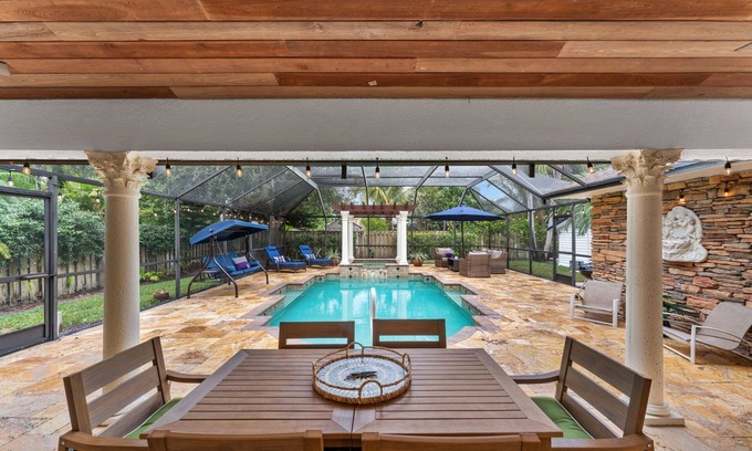 Willoughby Acres Casa | Blue Oasis! The Perfect Gateway w/ Heated Pool!