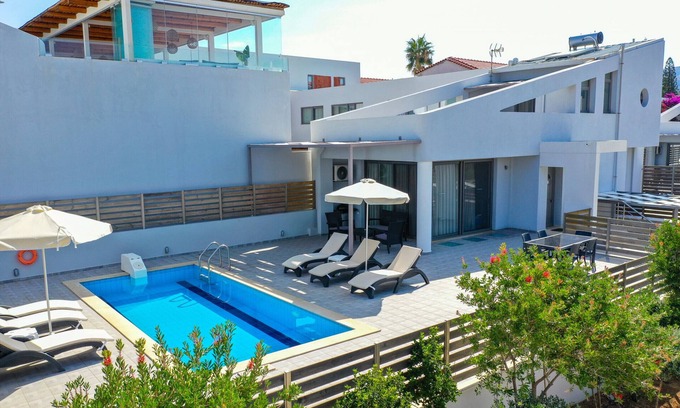 Platanes Villa | Nueva villa moderna frente al mar en Platanes Rethymno, No se necesita coche Blue Oyster 3