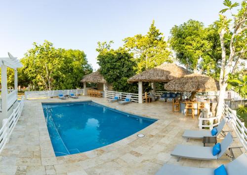 Lucea Cama Y Desayuno | Blue Paloma Bed & Breakfast