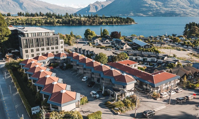 Queenstown City Centre Hotel | Blue Peaks Lodge