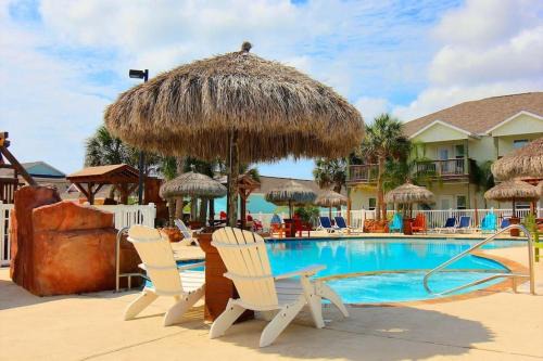 Port Aransas Casa | Blue Pelican at Pirates Bay Resort