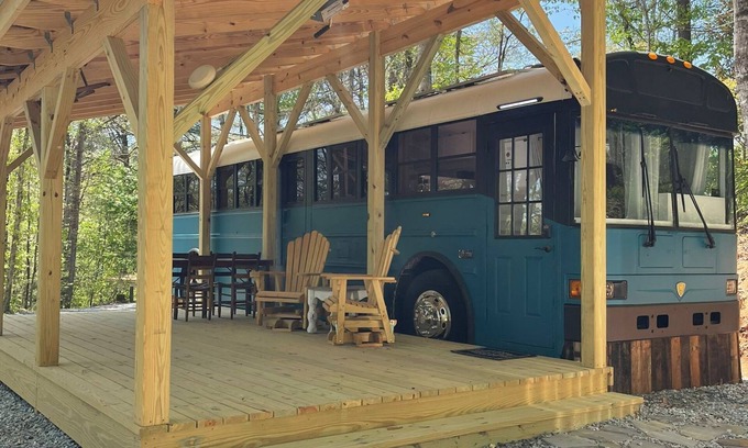 Brevard Casa | Blue Ridge Bus