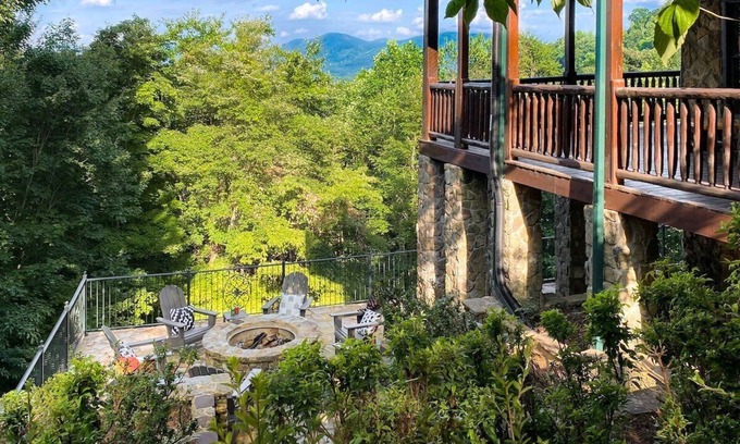 Ridges Over the Lake Cabina | Blue Ridge Majestic Cabin: Aska Adventure | Games