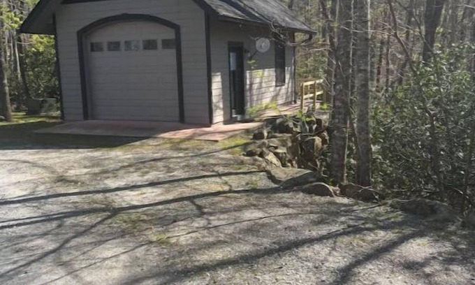Cullowhee Cabina | Blue Ridge Mountain retreat