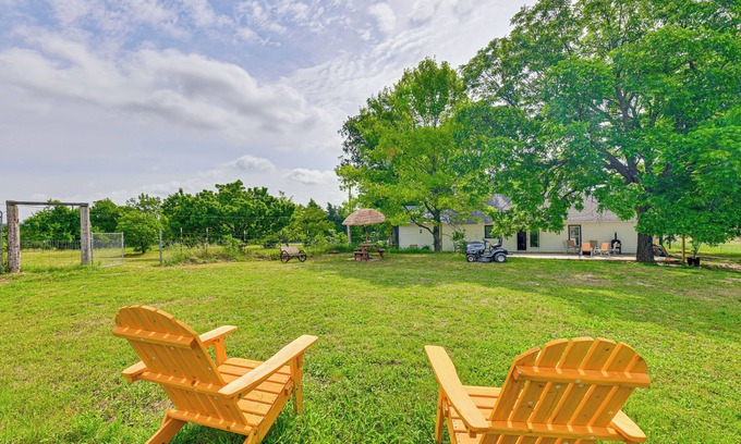 Westminster Cabaña | Blue Ridge Retreat on 10-Acre Farm: Rural Reset!