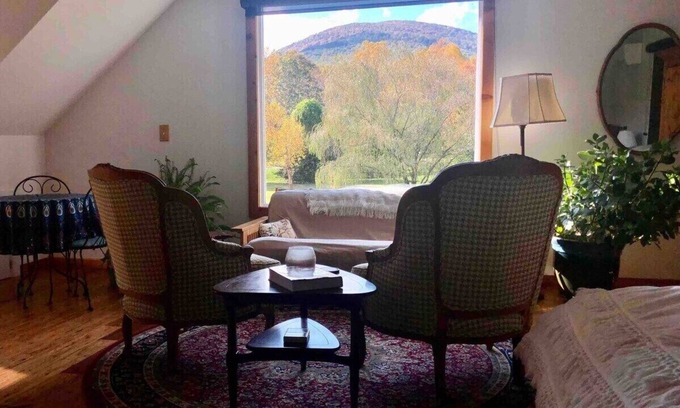 Afton Apartamento | Blue Rivers Loft-Loft-Vista al Jardín-Baño Privado
