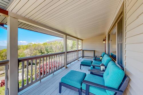 Waynesville Casa | Blue Spruce Retreat