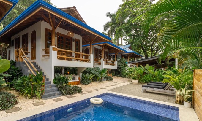 Playa Santa Teresa Complejo | Blue Surf Sanctuary