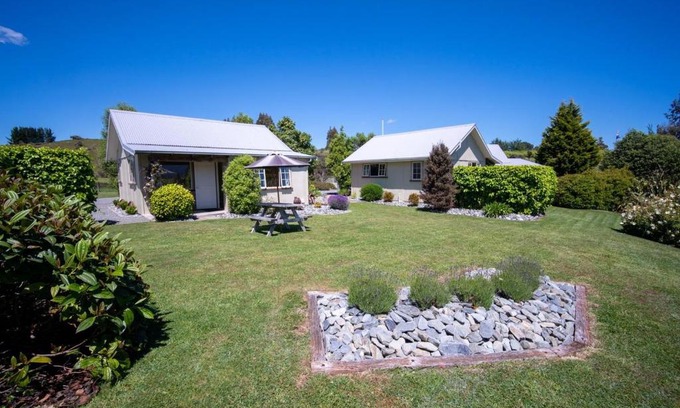 Te Anau Casa | Blue Thistle Cottages