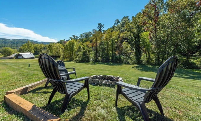 Weaverville Casa | Blue View II - 15 minutes to downtown Asheville