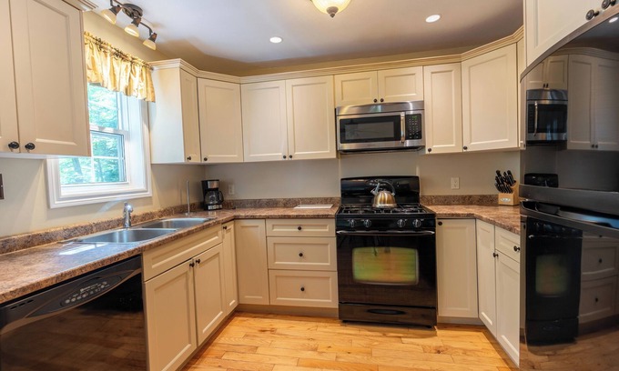 Lake of Bays Cabaña | Blue Water Acres