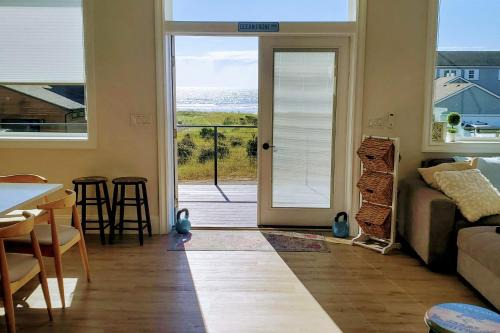 Westport Casa | Blue Water Beach House