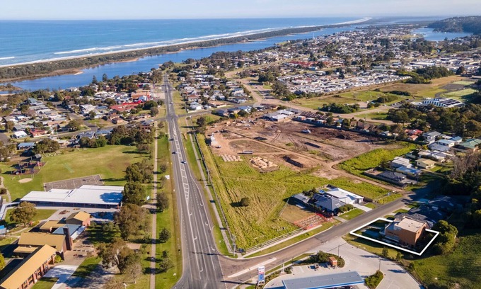 Lakes Entrance Casa | Blue Waters - Just minutes away from the Lakes Entrance foreshore