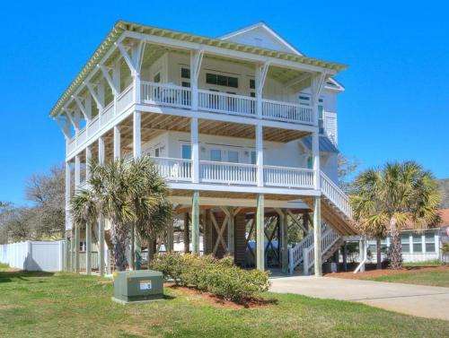 Yaupon Beach Casa | Blue Waves