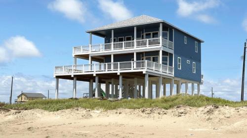Freeport Casa | Blue Whale Beachfront Retreat