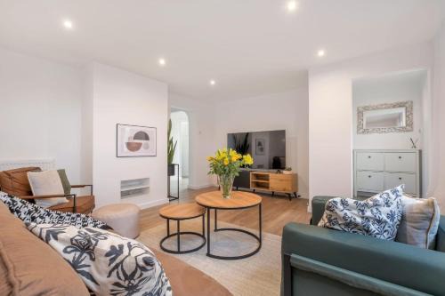 Peterborough Casa | Bluebell House Retreat in Peterborough