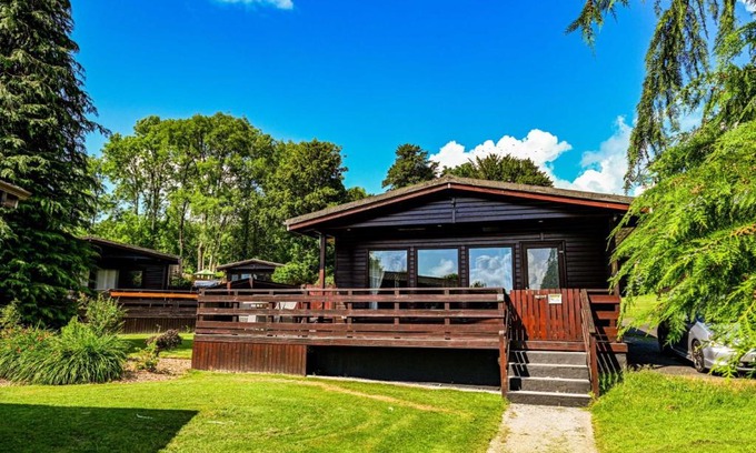 Newton Stewart Chalet De Esquí | Bluebell Lodge 10 with Hot Tub