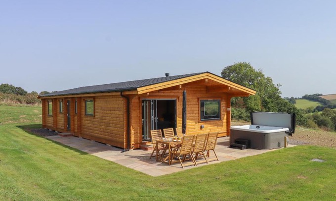 Sticklepath Casa | Bluebell Lodge