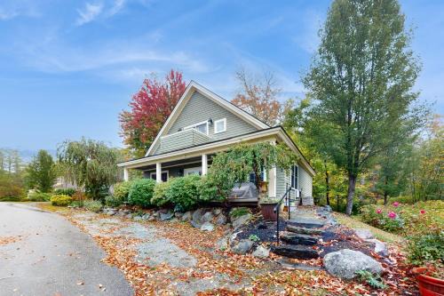 Edgecomb Apartamento | Bluebird Haven - Upper