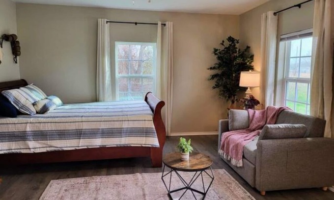 West Tawakoni Apartamento | Bluebonnet Cottages by the Lake - Cabin 4
