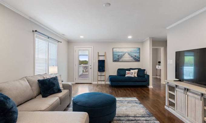Bowling Green Condominio | Bluegrass Getaway Suite Downtown Bowling Green!