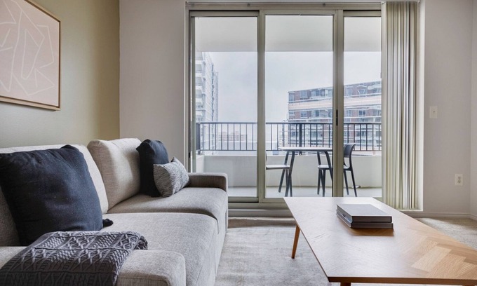Ballston Apartamento | Blueground | Ballston, pool, nr Arlington Park
