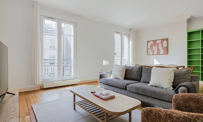 L'Europe Apartamento | Blueground | Batignolles, elevator & washer