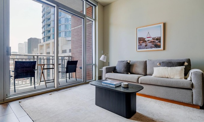 Second Street District Apartamento | Blueground | Downtown Austin, pool, nr Lady Bird Lake