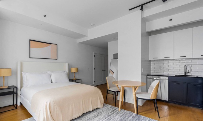 Financial District Apartamento | Blueground | Financial District, rooftop, nr Wall St