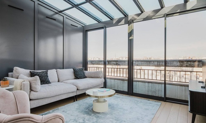 Passy Apartamento | Blueground | La Muette, balcony, nr landmarks