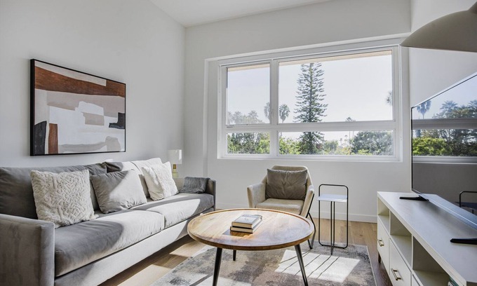 Mid-Wilshire Apartamento | Blueground | Mid-Wilshire, AC, w/d, nr LACMA