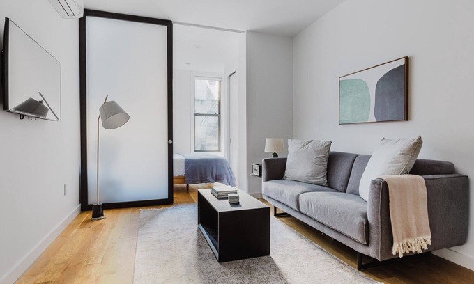 SoHo Apartamento | Blueground | SoHo, washer, nr Washington Sq Park